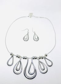 Silver Dew Drop Necklace & Earrings Set