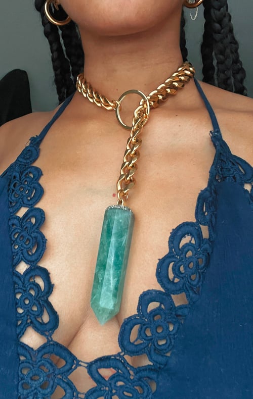 Image of GREEN ROSES I • Green Fluorite Lariat Necklace