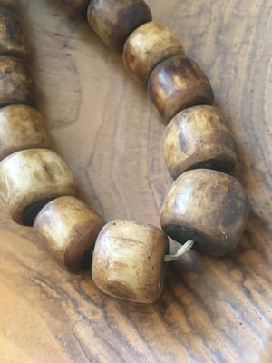 Image of Beads for your home - Brown