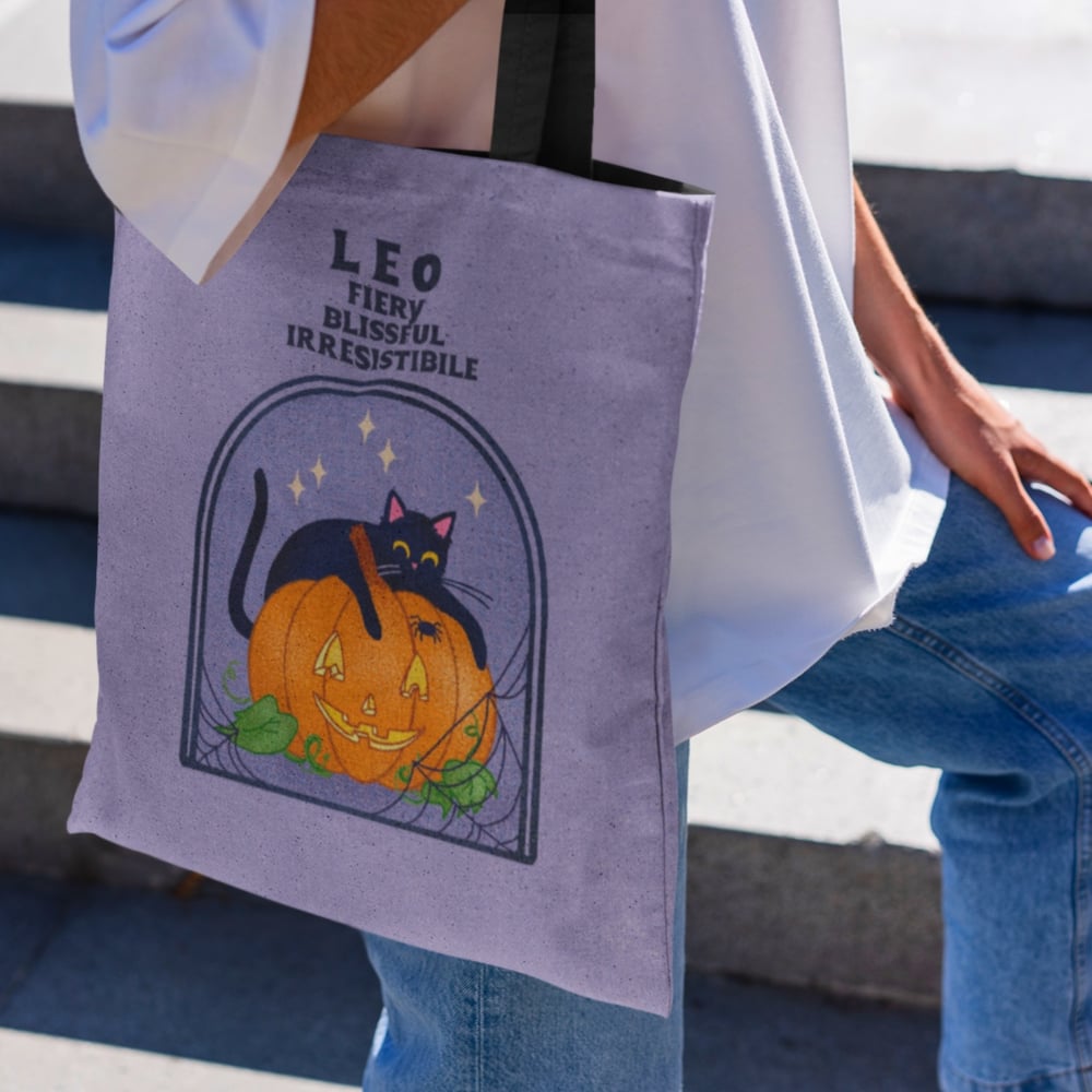 Image of SPOOKY CAT ASTROLOGY TOTE