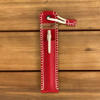 Image 1 of Funda de bolígrafo roja
