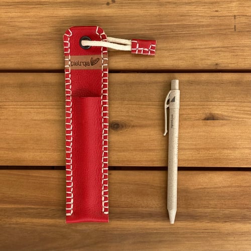 Image of Funda de bolígrafo roja