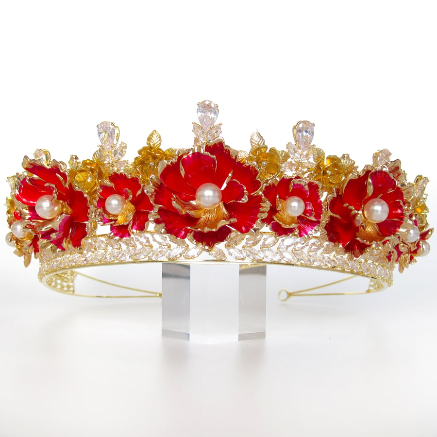 Image of Crimson Blooms crown 