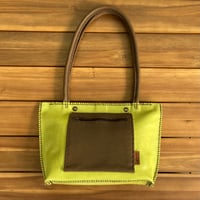 Image 2 of Bolso tote verde lima