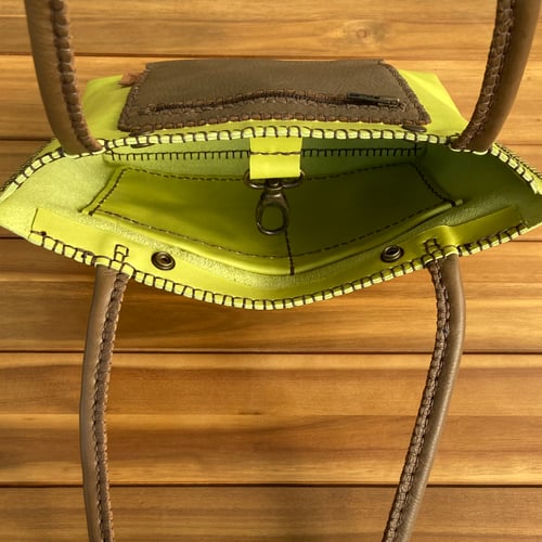 Image of Bolso tote verde lima