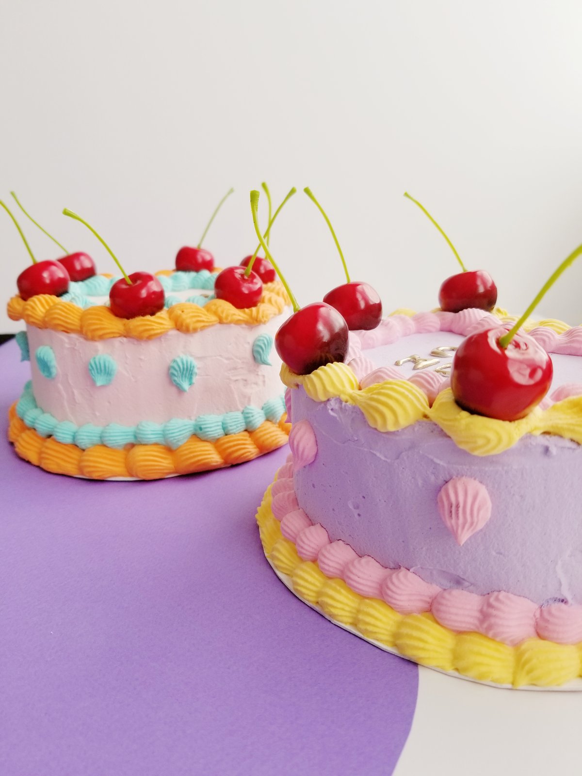 Hello Kitty Birthday Cake with Rainbow and Unicorn | Hello kitty cake,  Hello kitty birthday cake, Cool birthday cakes