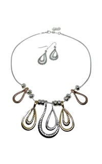Tri -toned Dew Drops Necklace & Earrings Set