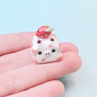 Image 1 of strawberry cow ceramic keycap-2