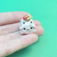 Image 3 of starwberry cow ceramic keycap-3