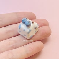 Image 5 of blueberry cow ceramic keycap-2