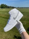 Jordan 1 Mids  "Classic"