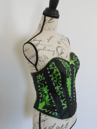 Image 3 of Green and black Vive Le Rock faux ostrich leather corset vinyl seditionaries style