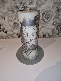 Image 4 of LARGE LANTERN BETTY BOOP CANDLE 