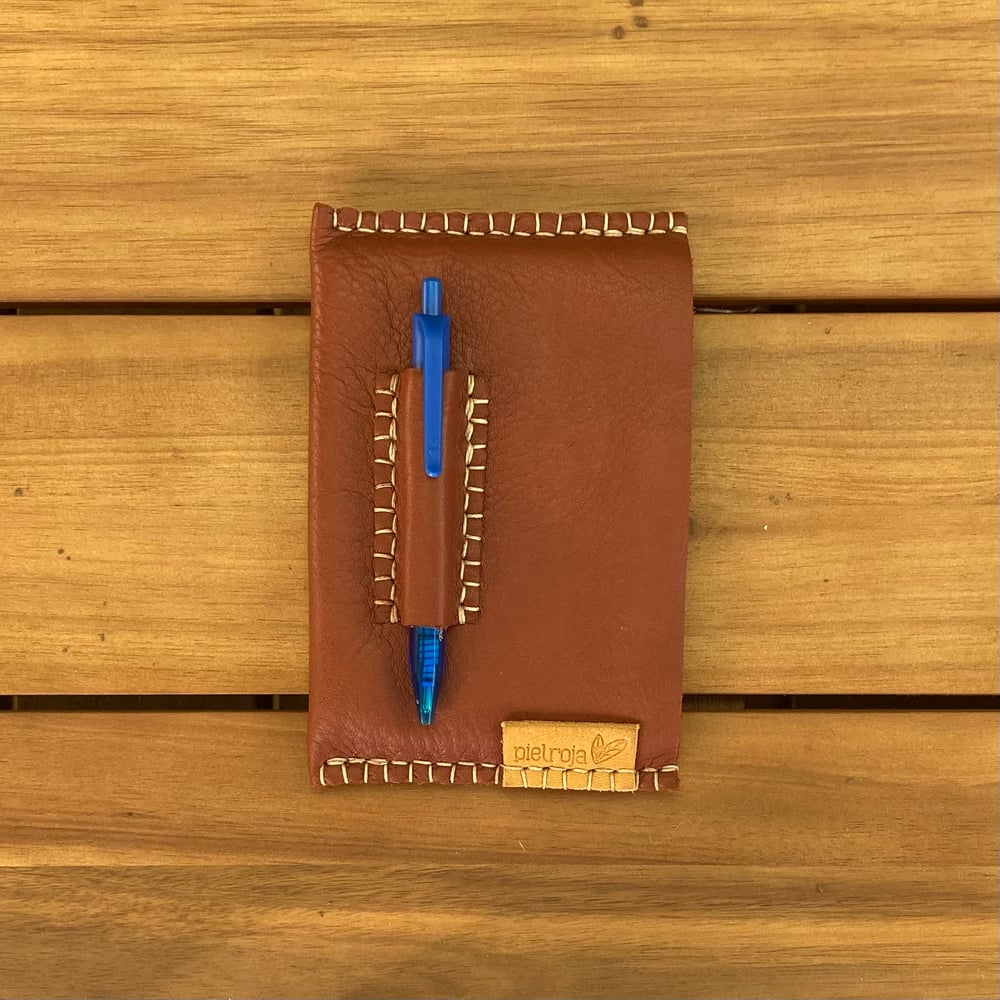 Image of Funda de cuaderno marrón