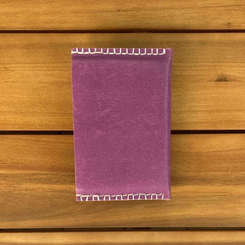 Image of Funda de cuaderno lila