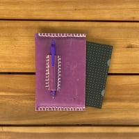 Image 3 of Funda de cuaderno lila