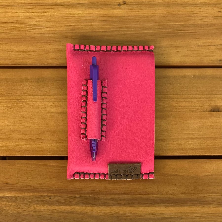 Image of Funda de cuaderno rosa