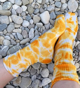 Image of Batik Socken orange weiss