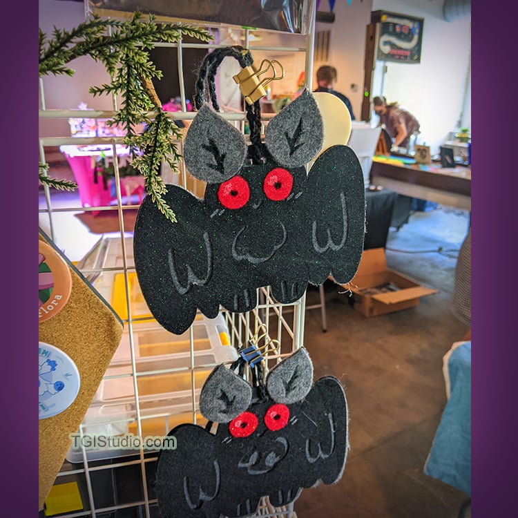 6" Felt Mothman Hanger