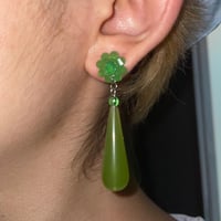 Image 5 of Green Daisy Earrings 
