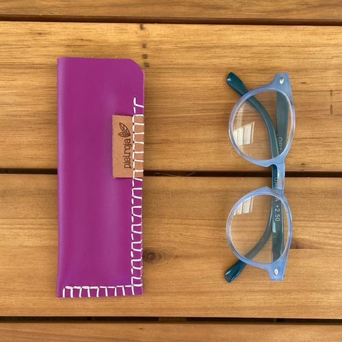 Image of Funda de gafas violeta