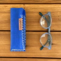 Image 5 of Funda de gafas azul