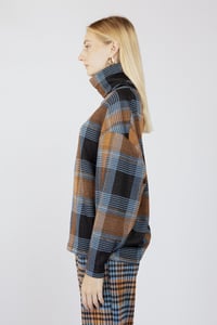 Image 4 of MAGLIA MADRID CHECK NERO € 153 - 50%