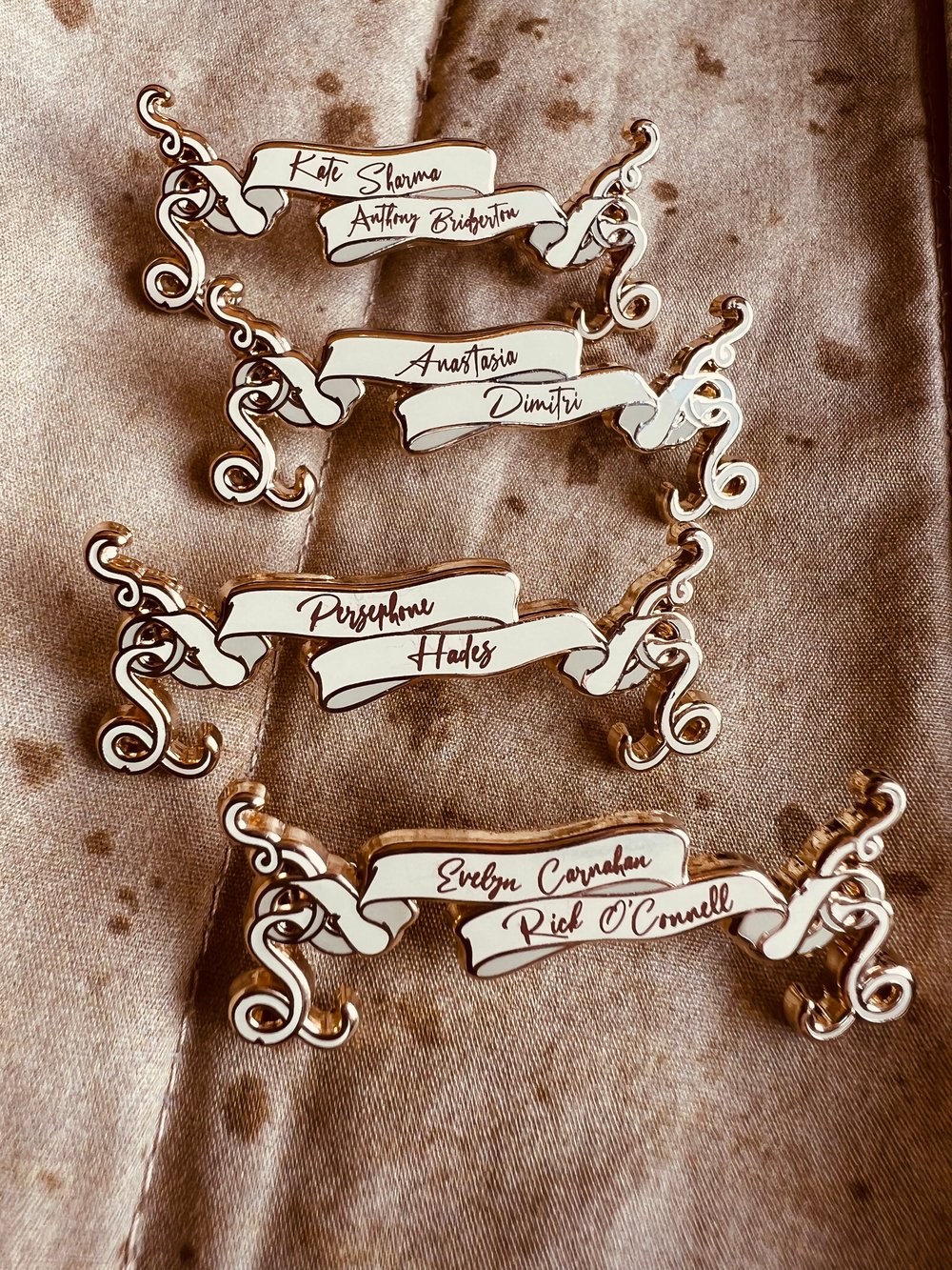 Image of Entwined Name Banners, Mummy Bridgertun Anastasia Persephone