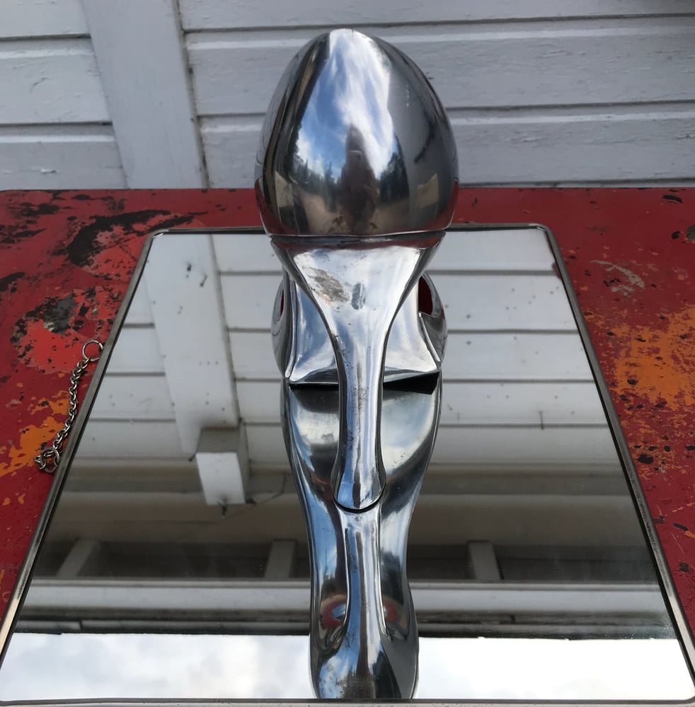 Image of Rare escarpin décoratif de vitrine