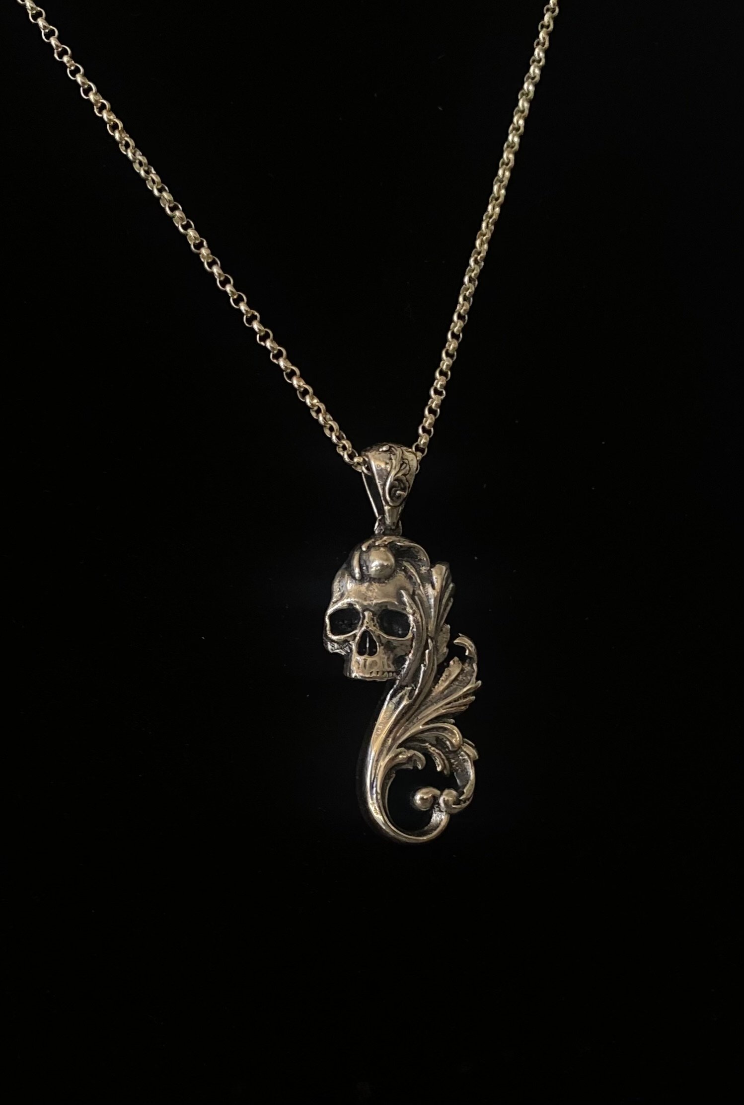 Image of Skull Pendant with filigree accents