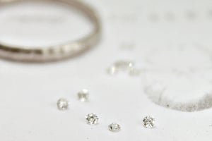 Image of 1.5mm brilliant~cut white diamond