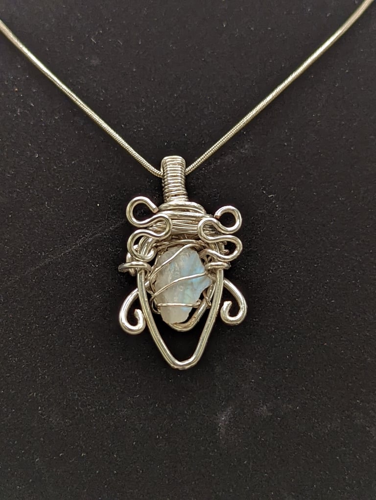 Twisted Pendants Image 4