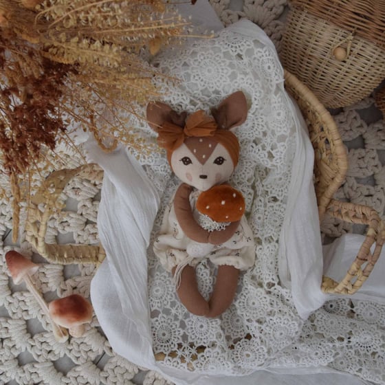 Image of Mini Babychette et son doudou champignon