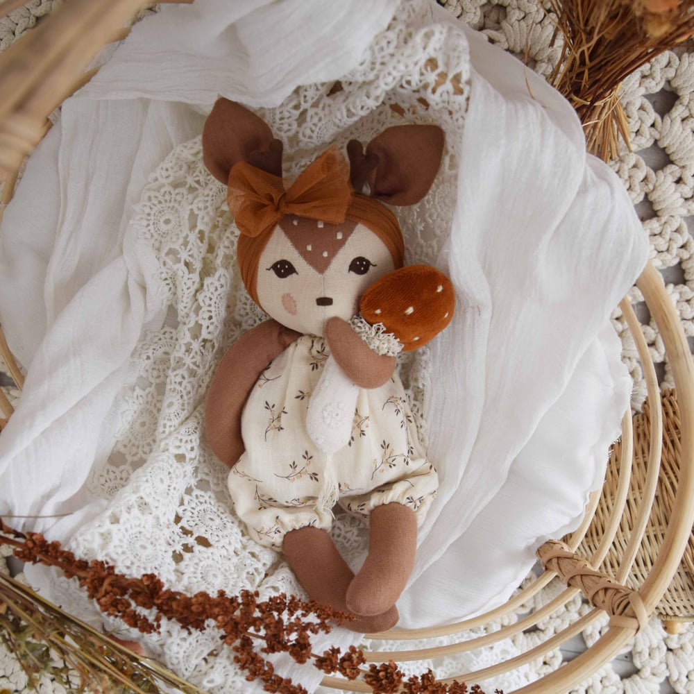 Image of Babychette et son doudou champignon 