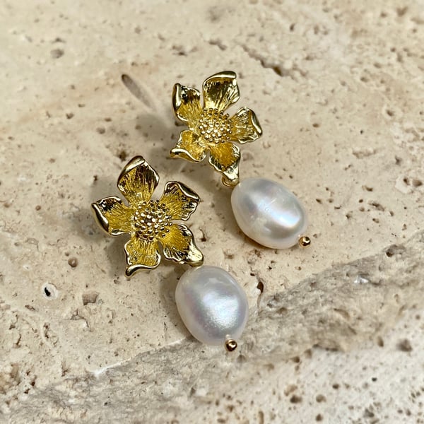 Image of SPRING EARRINGS