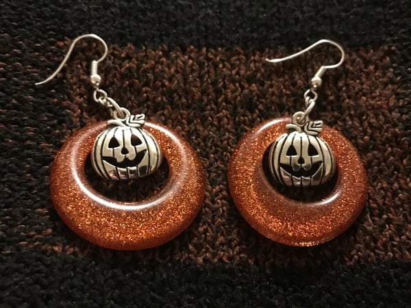 Image of Pumpkin spice earrings