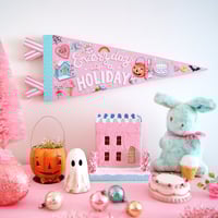Image 1 of Everyday is a Holiday pennant (wood plaque)