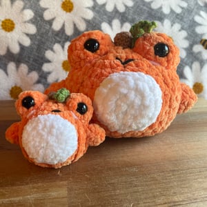 Image of Large Fluffy Pumpkin Frog, Made to Order