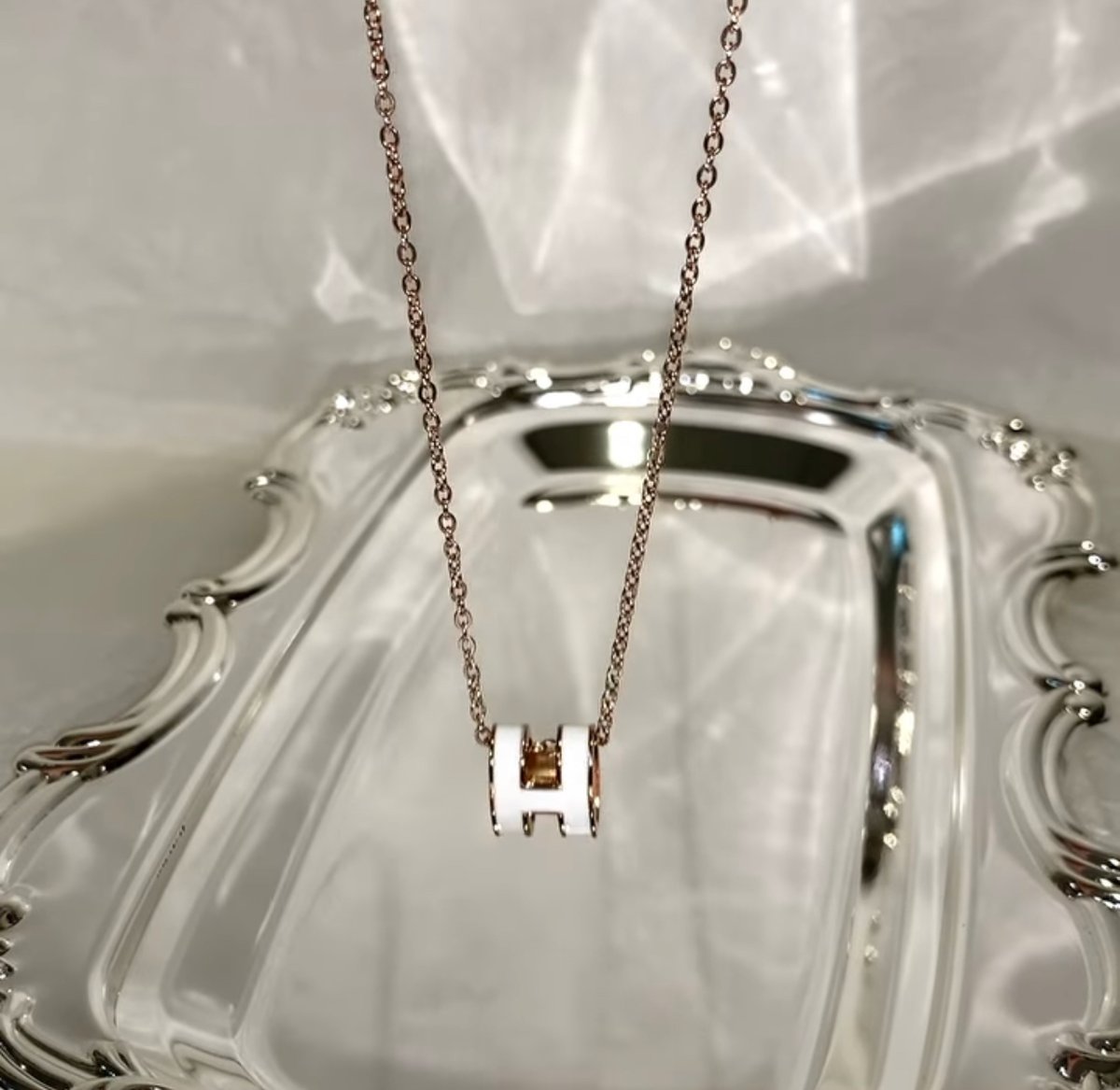 Image of NEW DROP ðŸŽ‰ HERMES White Pop H Necklace