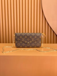 Image 2 of Felicie 