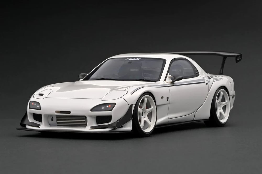 Image of 1/18 IGNITION MODEL FEED RX-7 (FD3S) White IG2044