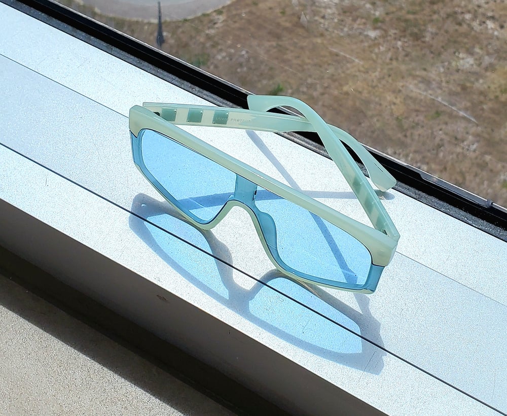 Image of Aqua Wave Sunnies