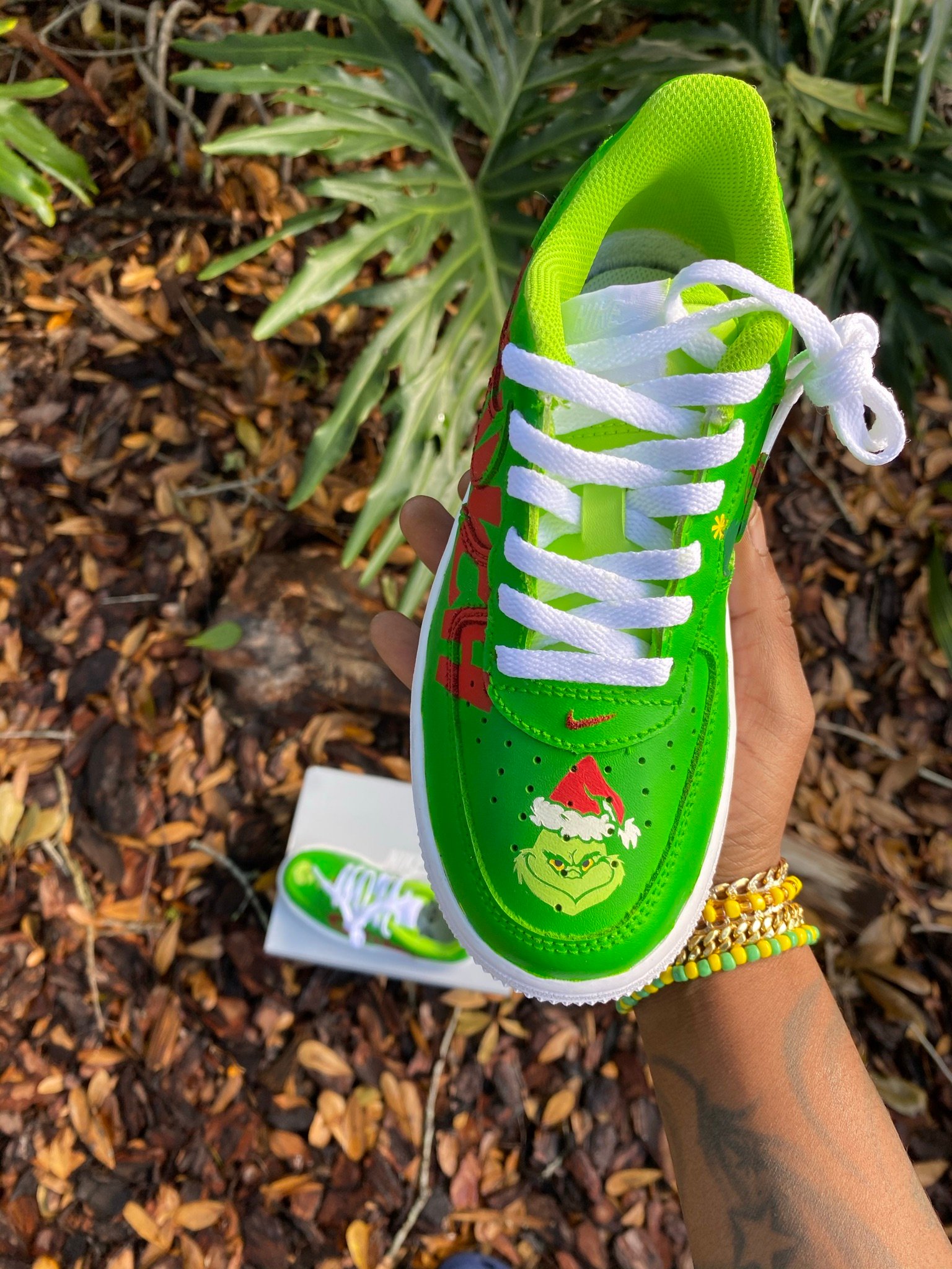 Grinch nike 2025