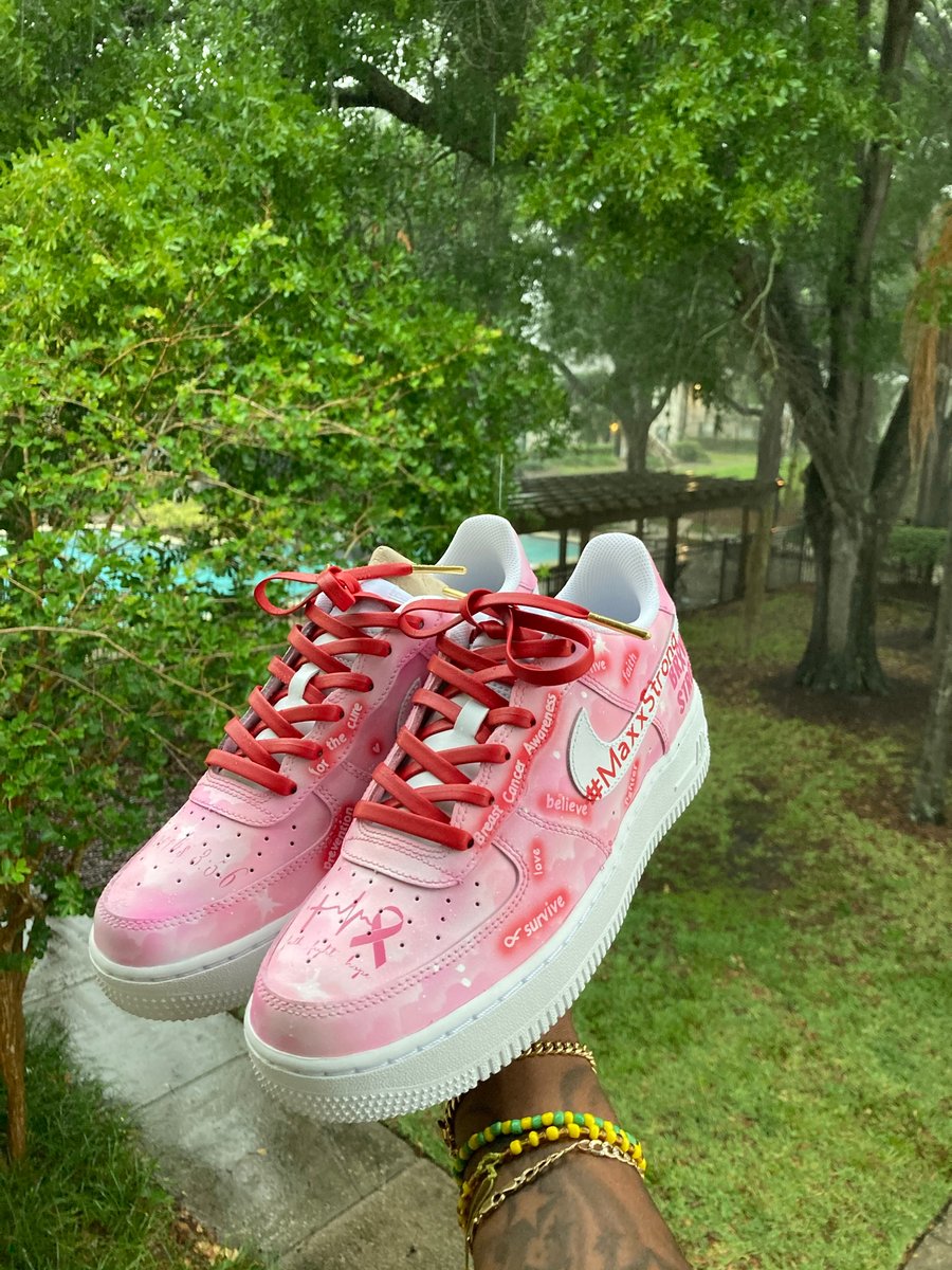 Nike breast cancer deals shoes