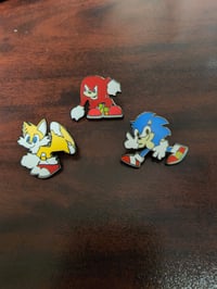 Sonic the hedgehog Metal Pins (Sonic, Tails, Knuckles)