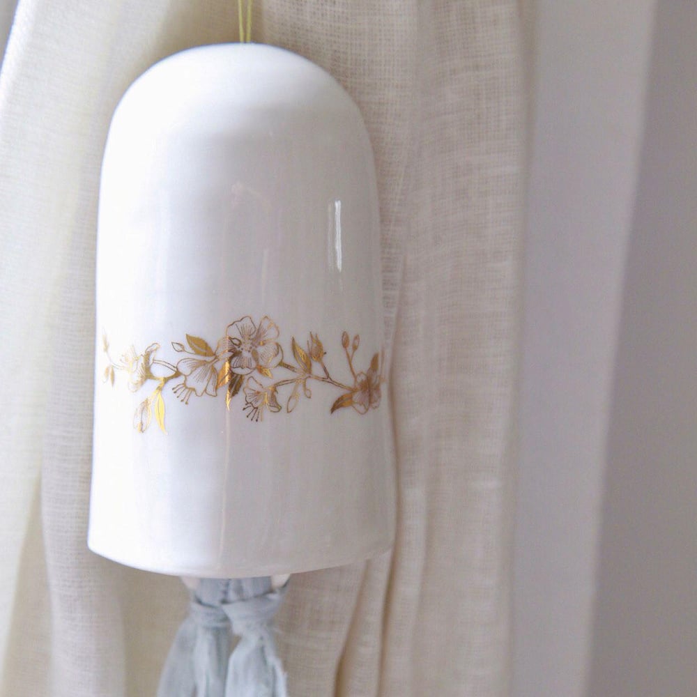 Image of -Clochette fleurie  S