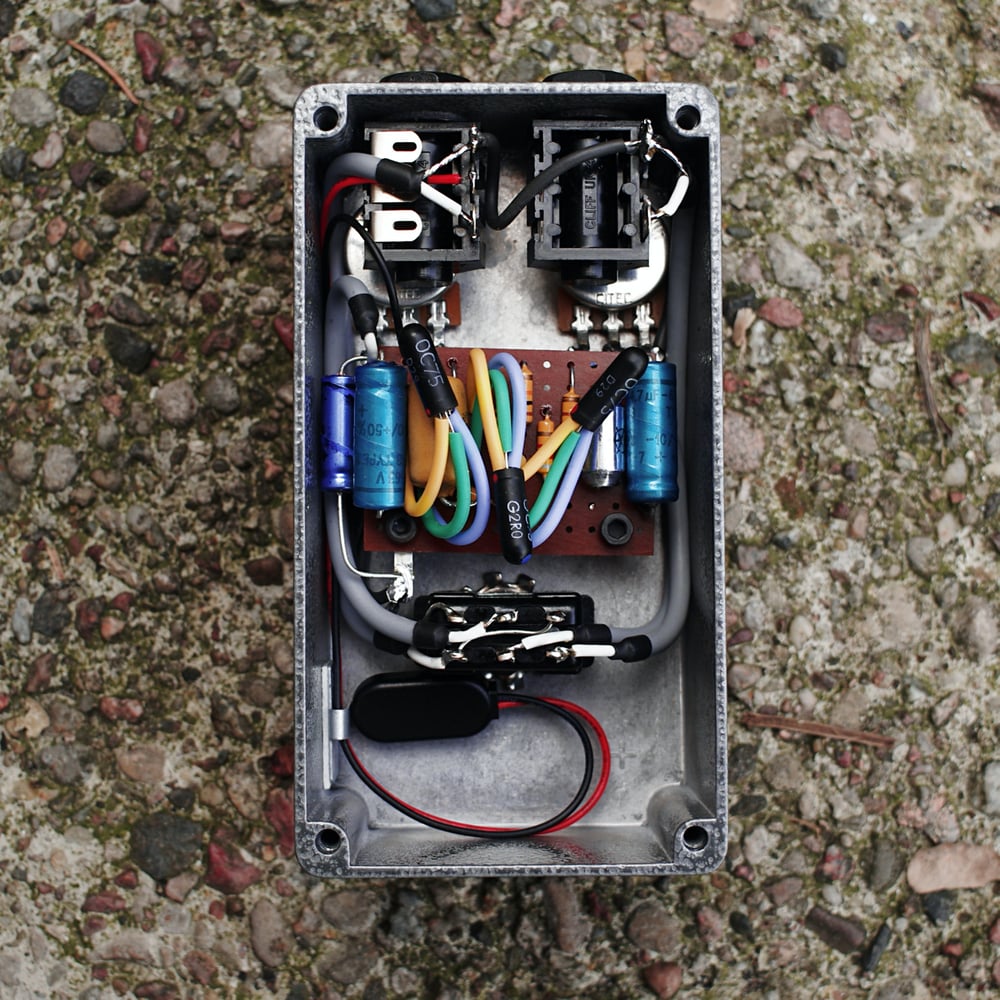 Image of Tonebender MKII - OC75 germanium fuzz small box