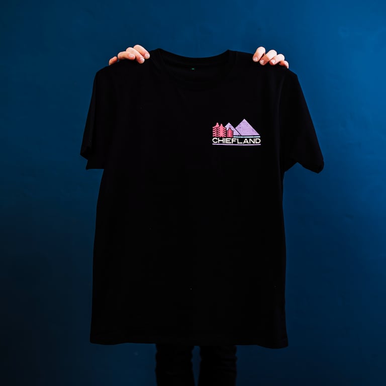 T-Shirt "Quiet Confidence" - Black