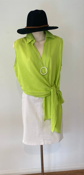 Image of Tammy Linen Top - lime green