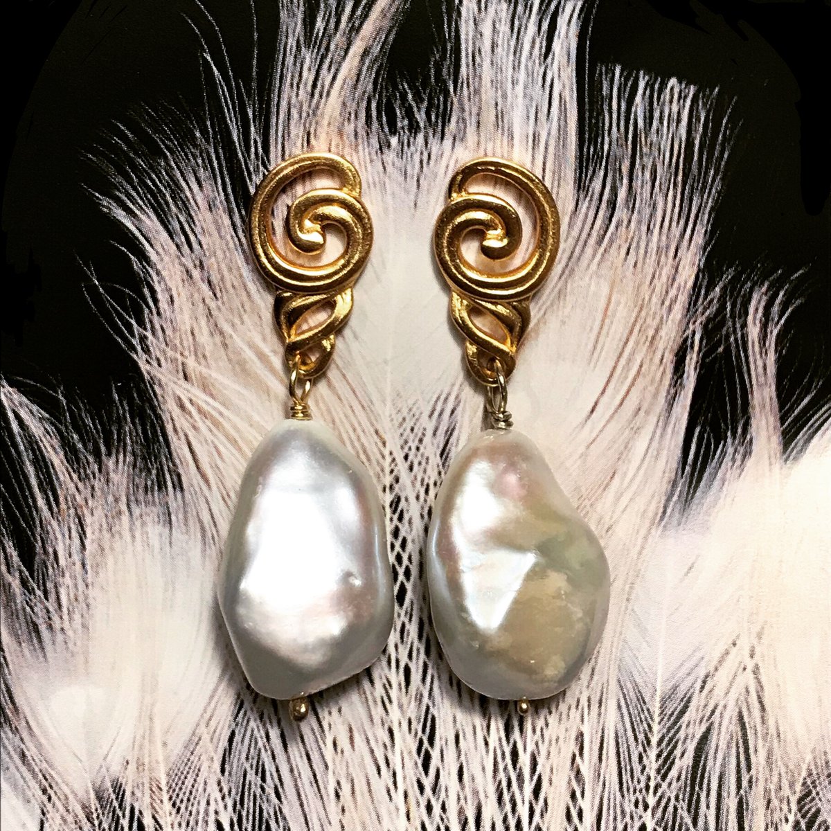 NuagesBaroque_Petit_Earring_Sq